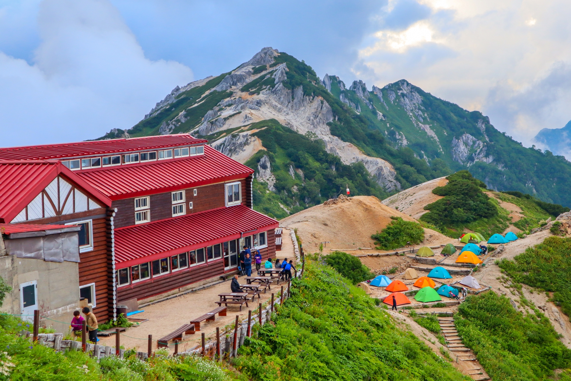 北アルプスデビュー!燕岳で最高の山小屋体験🍉🐬 - 画像 (6)