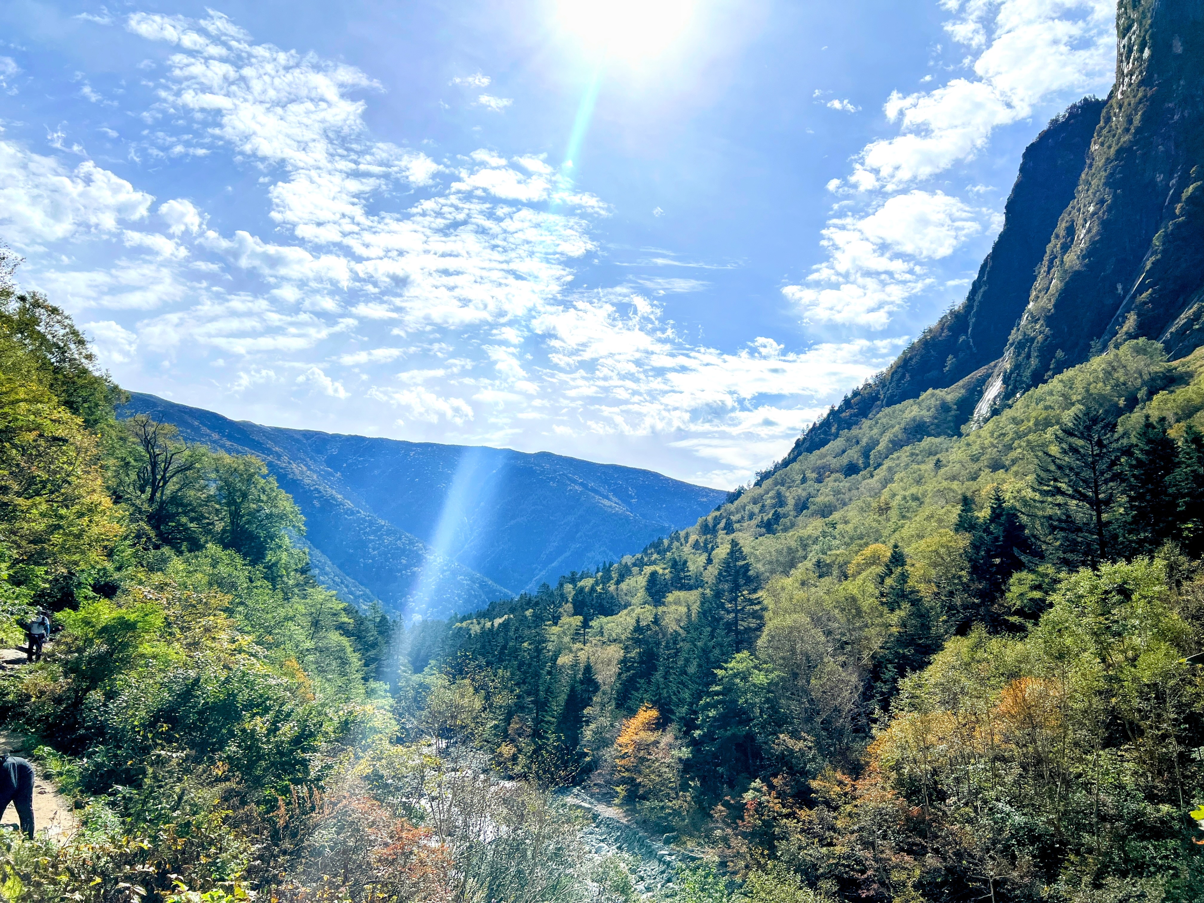 2025/9/28-30 神秘の絶景! 上高地・徳澤園の極上ステイと涸沢カールの紅葉 - 画像 (5)