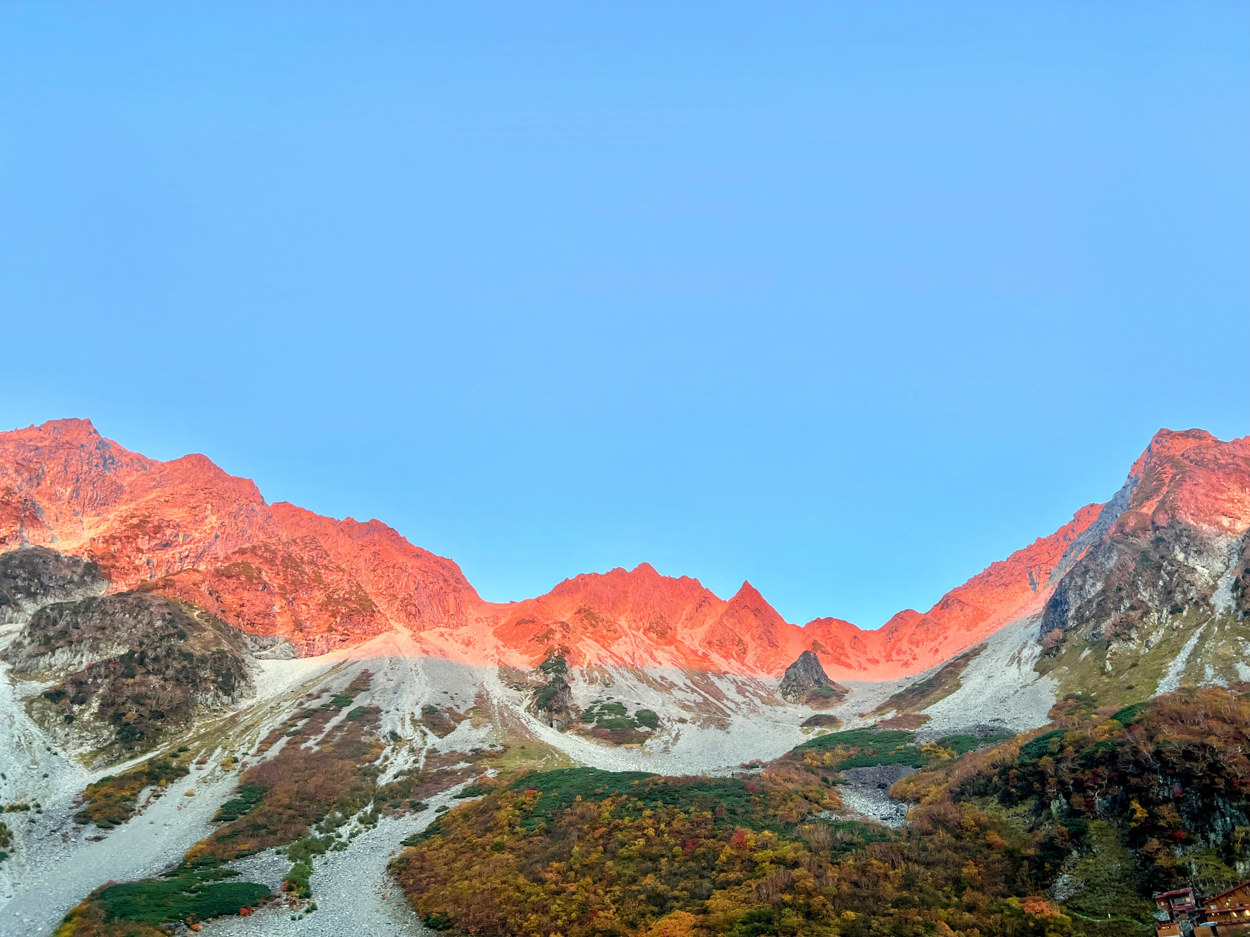 2025/9/28-30 神秘の絶景! 上高地・徳澤園の極上ステイと涸沢カールの紅葉 - 画像 (9)