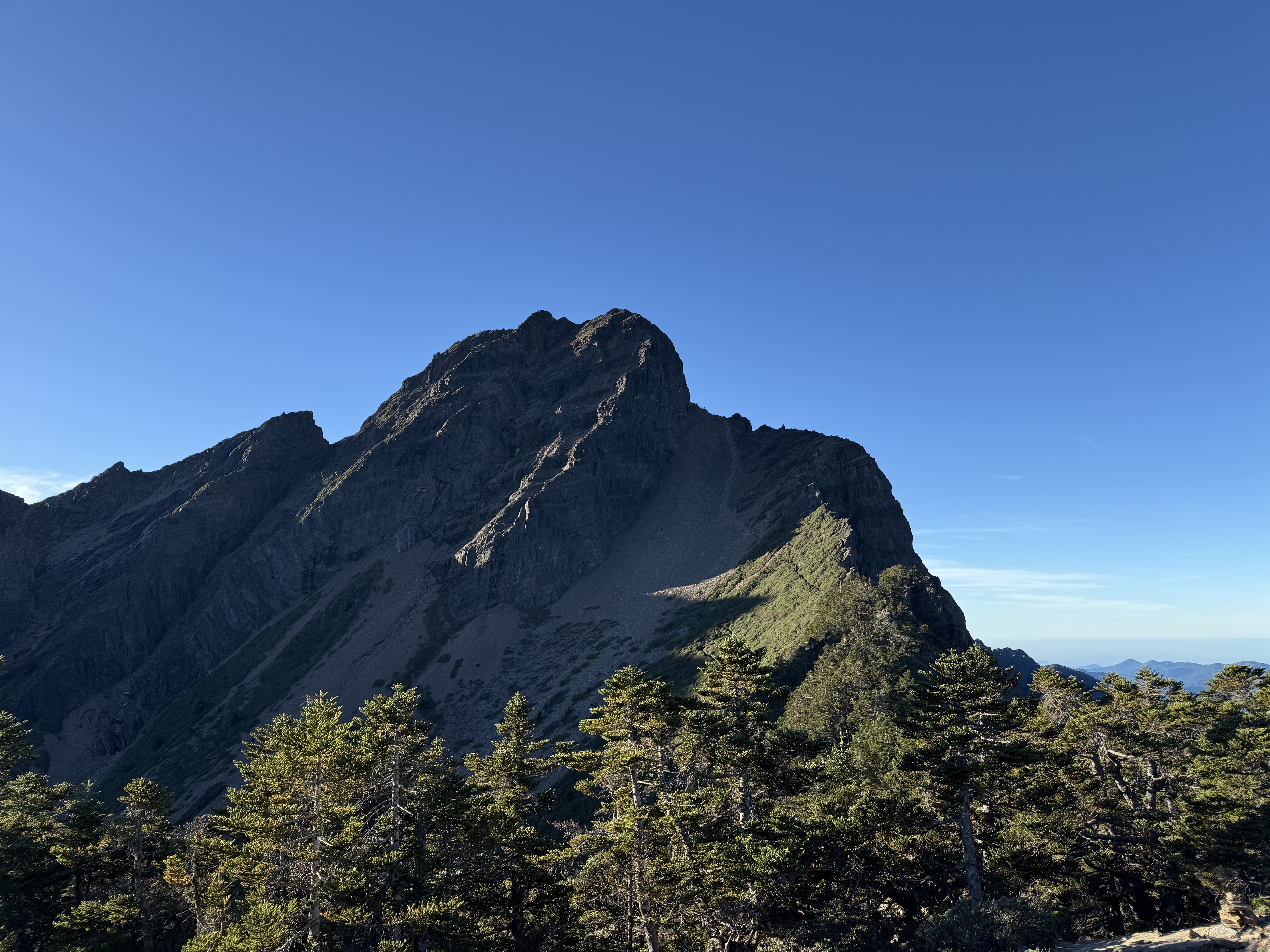 12/20(土)-25(木) 台湾最高峰・玉山(3952m)の旅